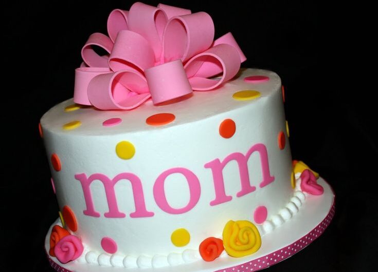 Heartfelt Birthday Cake Designs To Surprise Your Mother On Her Birthday
